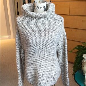 Size large elsmanda sweater